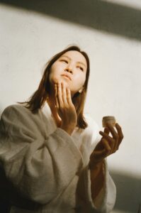 Bí Quyết Sở Hữu Làn Da “Glass Skin” Vạn Người Mê Cùng Mỹ Phẩm Luneria